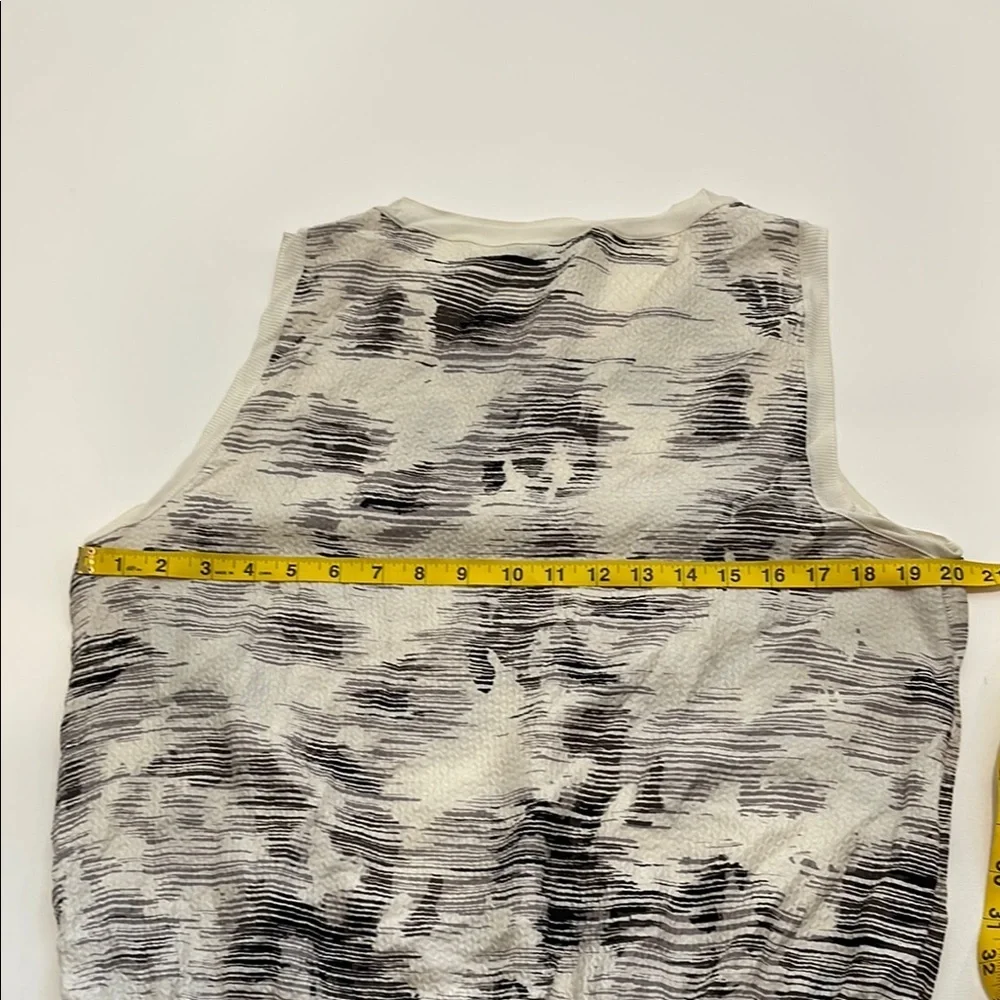 Vince Silk Black and White Patterned Dress - Picture 9 of 9
